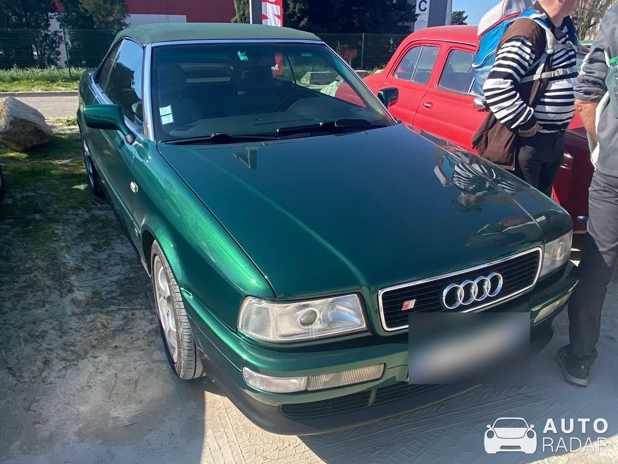Audi RS4 Cabriolet spotted in Avignon