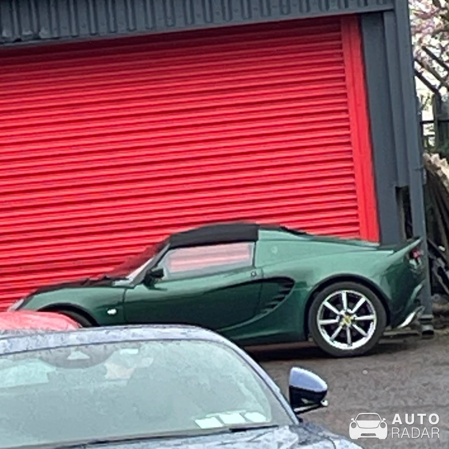 Lotus Elise S2 Sports Racer spotted in Belfast