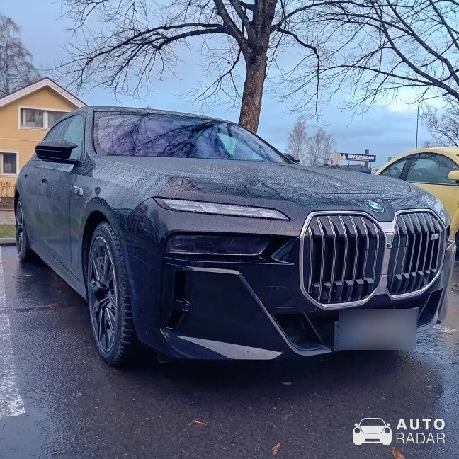 BMW i7 M70 G70 spotted in Hämeenlinna, Finland