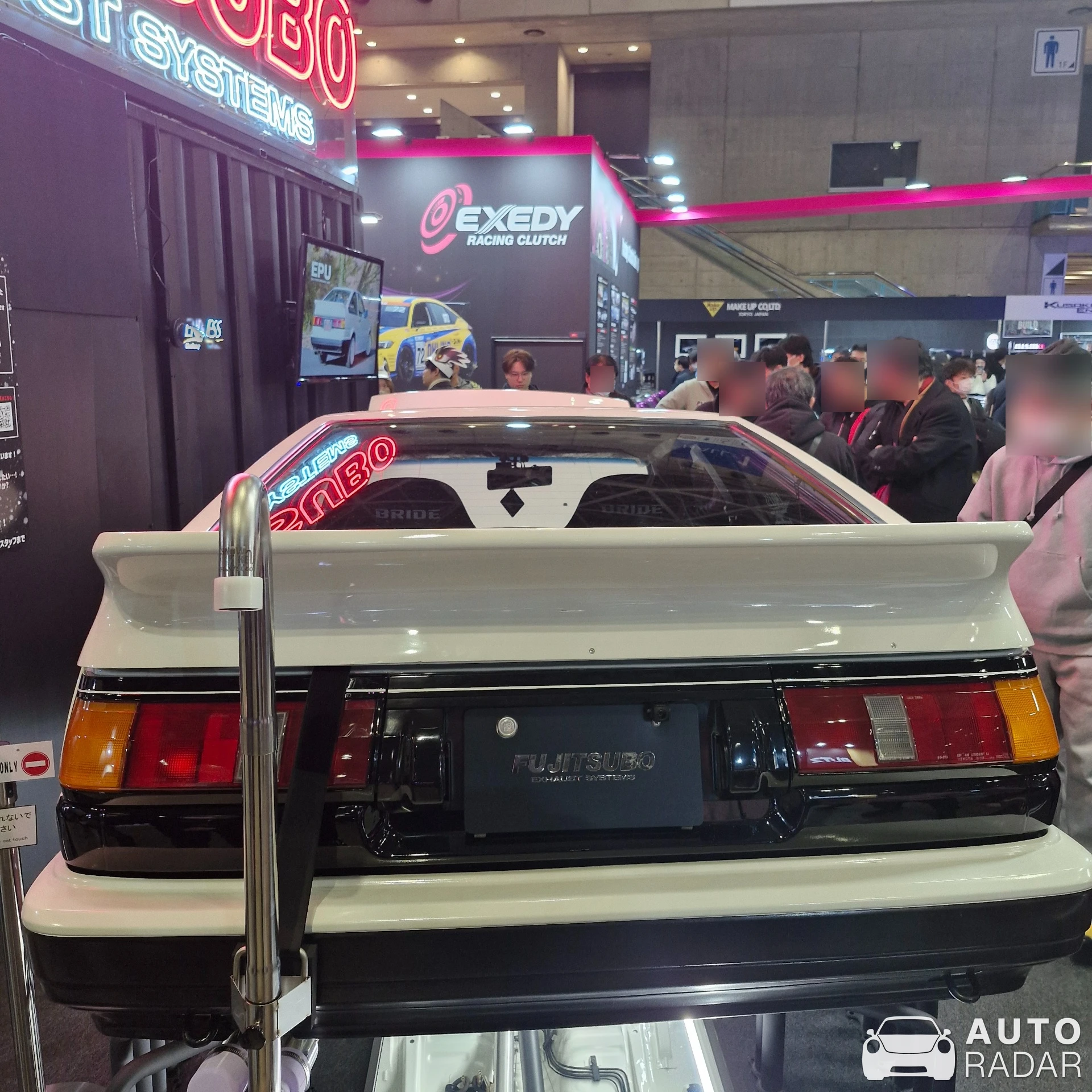 Toyota Corolla Levin GT-Apex AE86 spotted in Koto City
