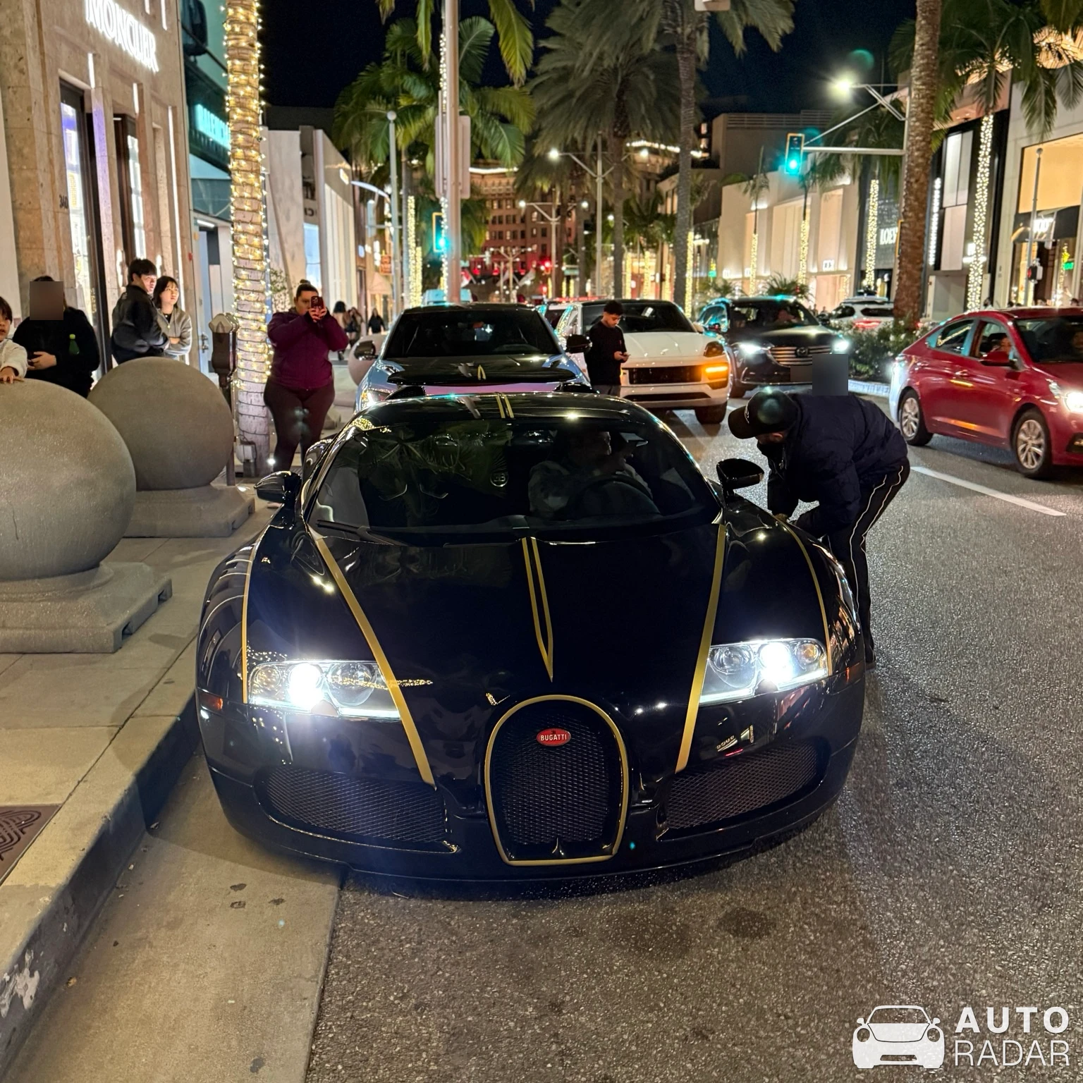 Bugatti Veyron 16.4 spotted in Beverly Hills, United States
