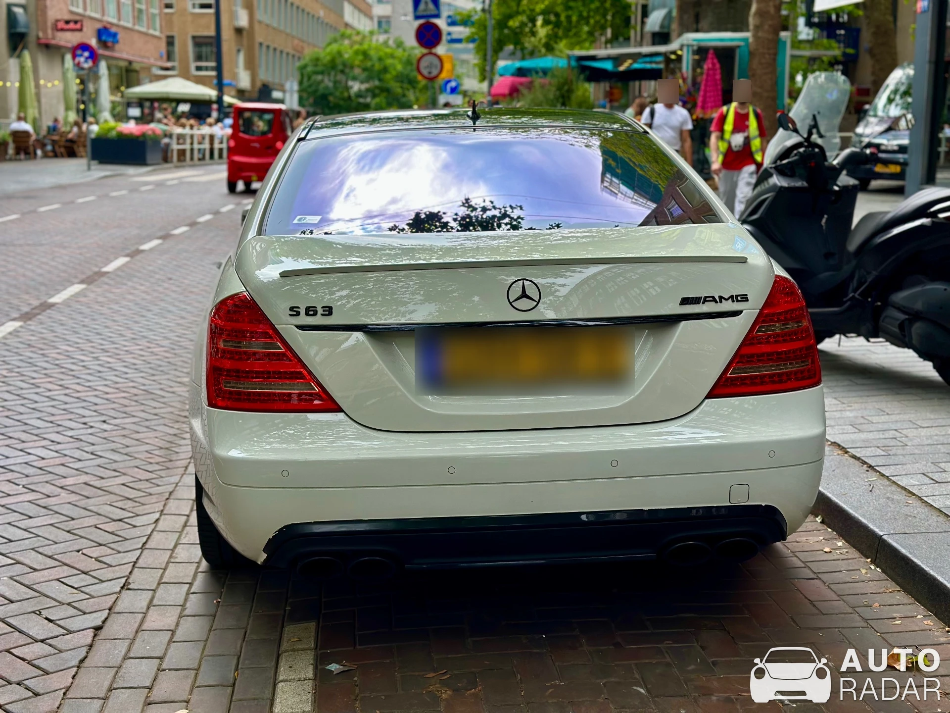 Mercedes-Benz S 63 AMG W221 2011 spotted in Rotterdam