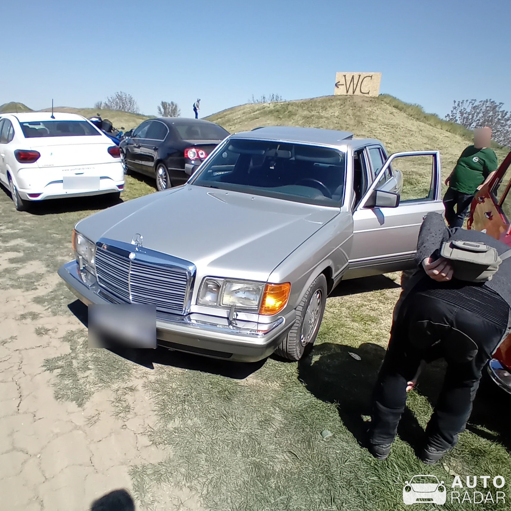 Mercedes-Benz 300SE W126 spotted in Biharia