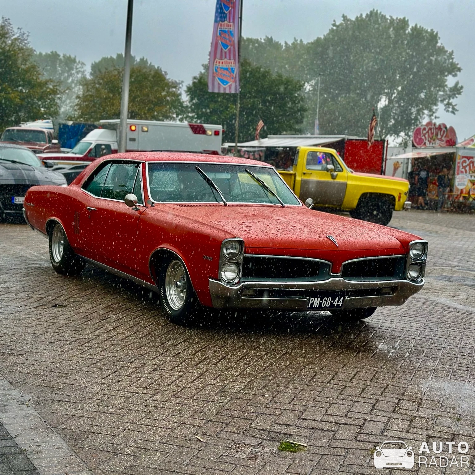 Pontiac LeMans spotted in Hellevoetsluis