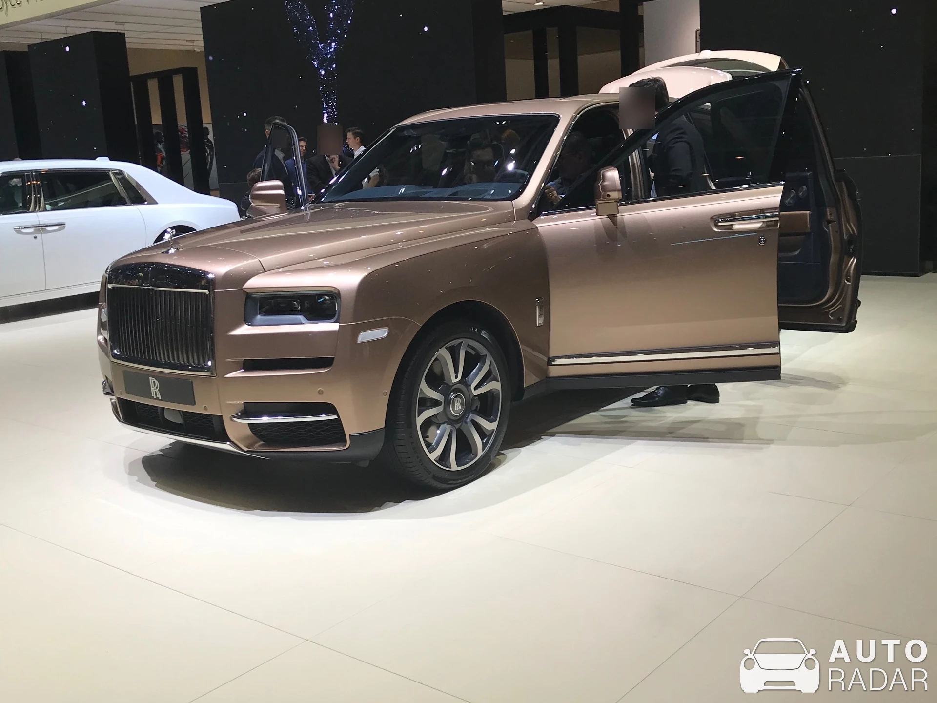 Rolls-Royce Cullinan spotted in Genève, Switzerland