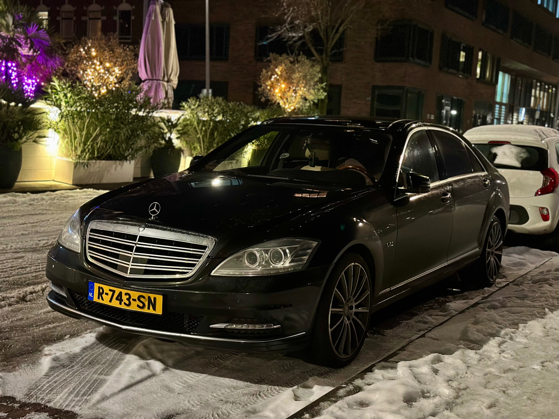 Mercedes-Benz S600 V12 BiTurbo W221