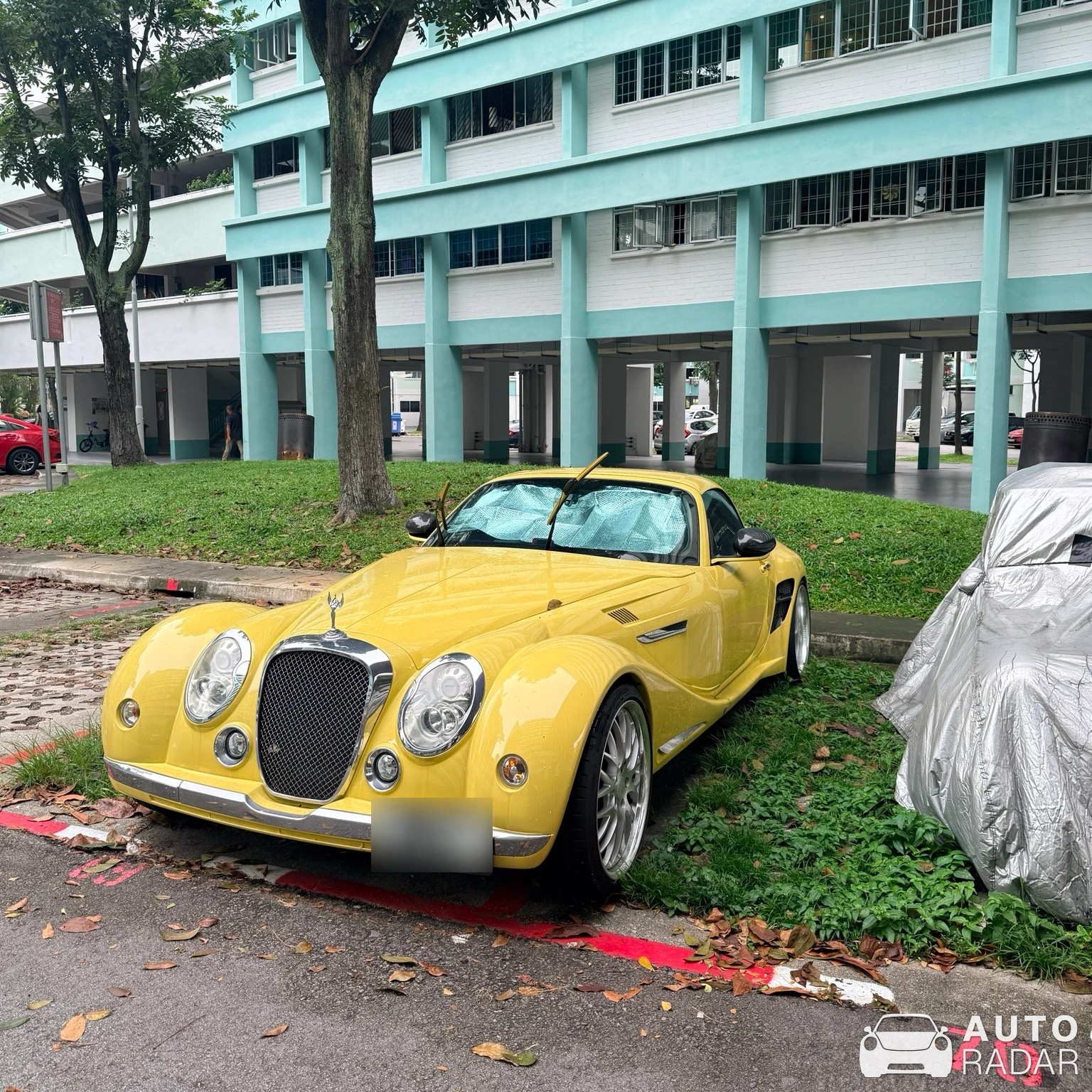 Mitsuoka Himiko spotted in Singapore