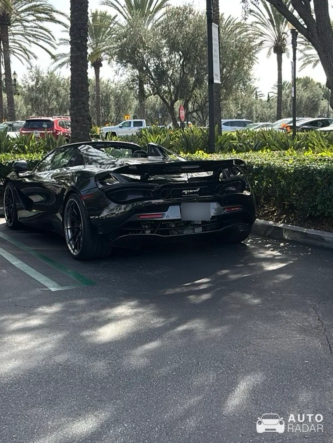 McLaren 720S Spider spotted in Irvine, United States