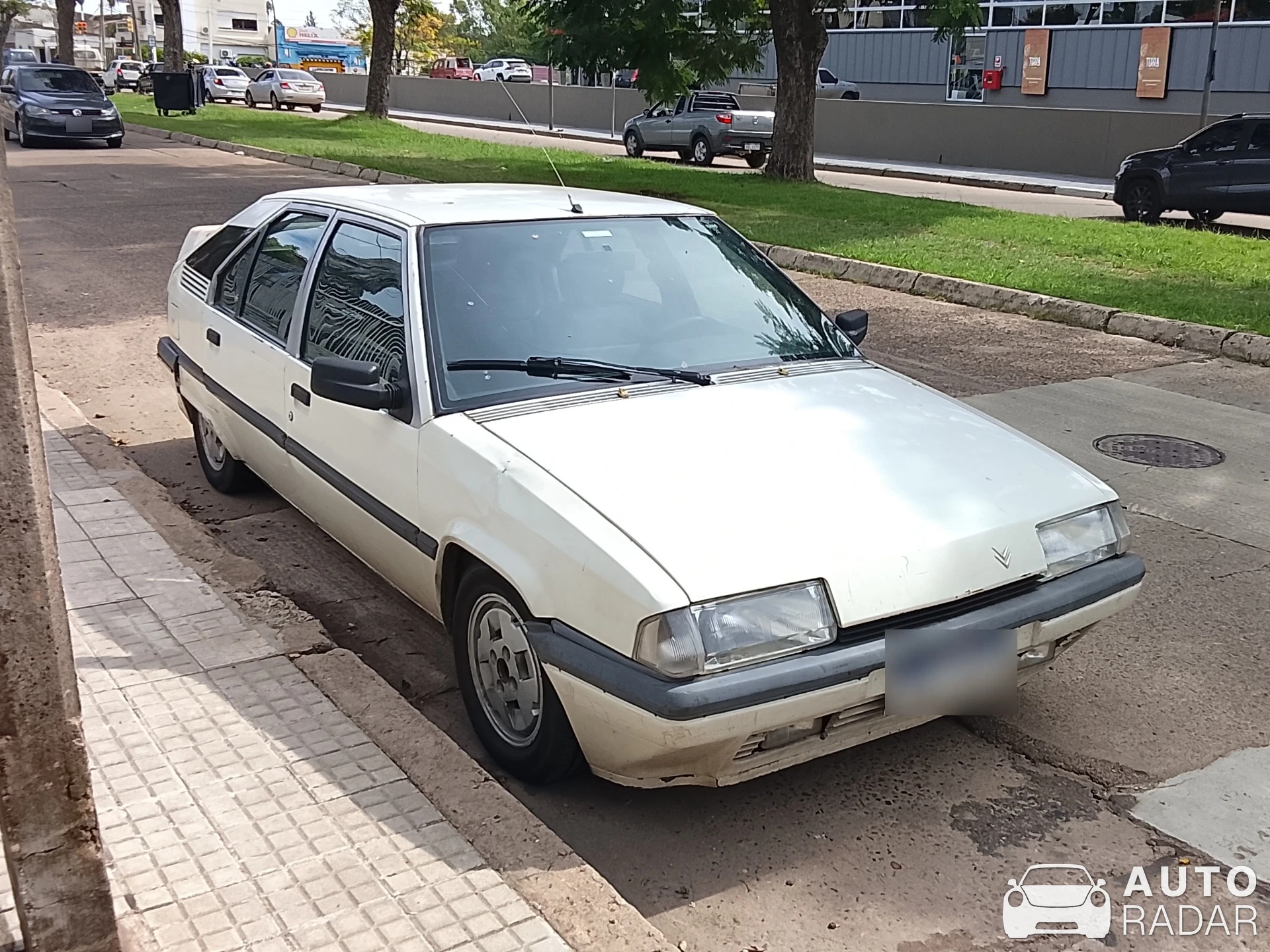 Citroën BX spotted in Salto