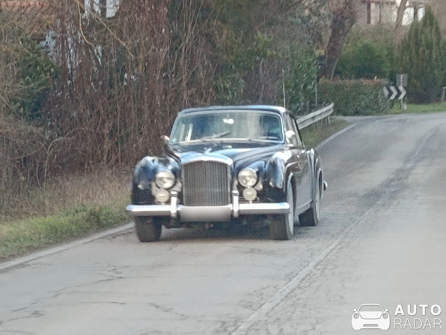Bentley Continental S2 spotted in Bucine