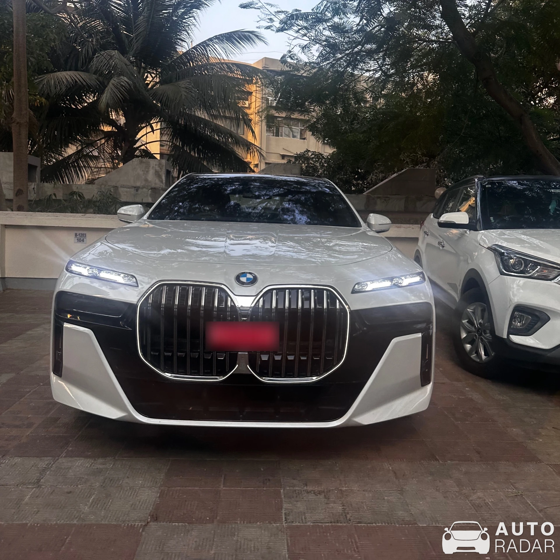 BMW i7 M70 G70 spotted in Mumbai, India