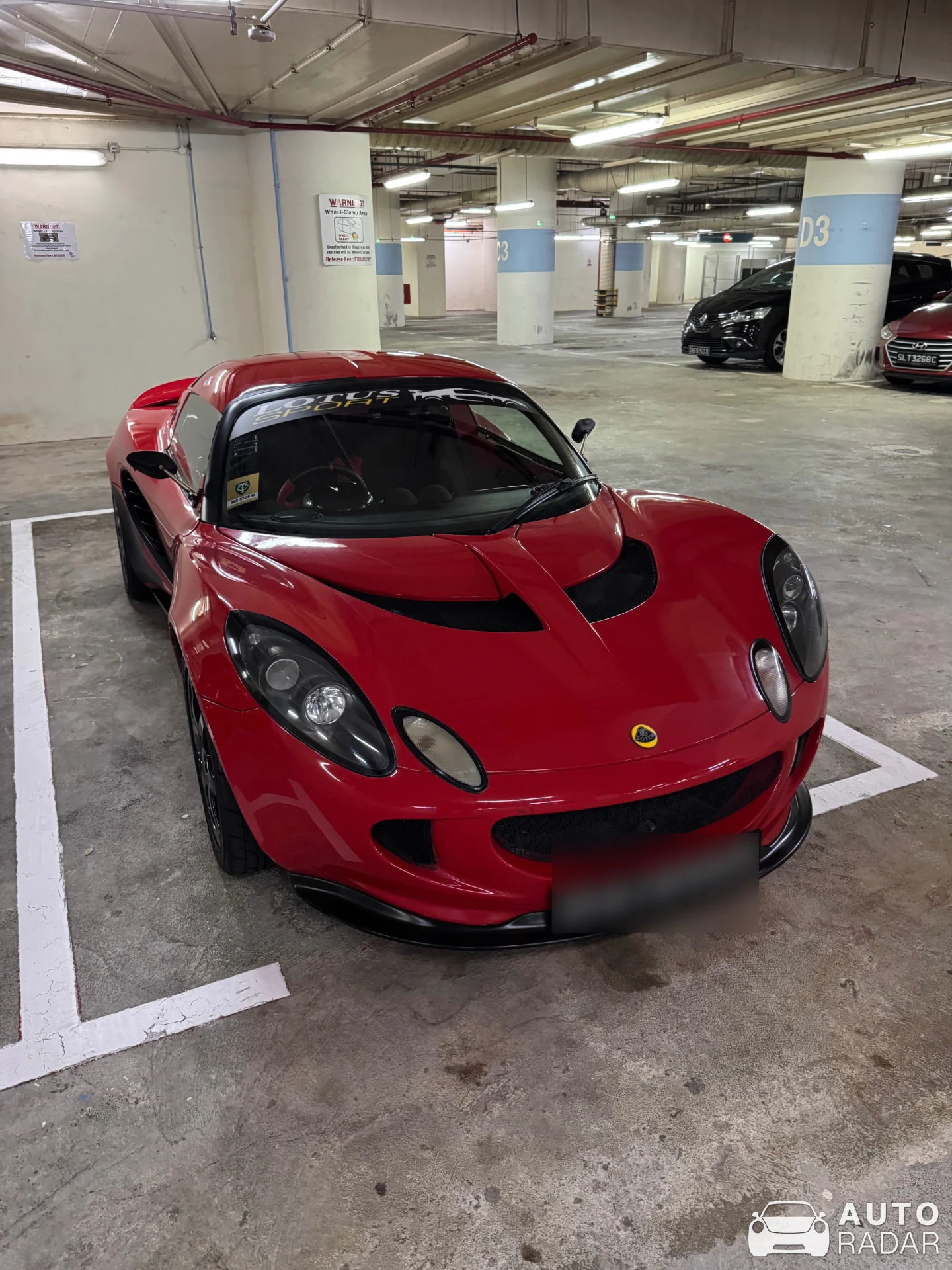 Lotus Elise S2 S spotted in Singapore