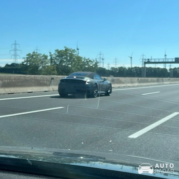Porsche 992 Carrera Cabriolet MkI spotted in Gols