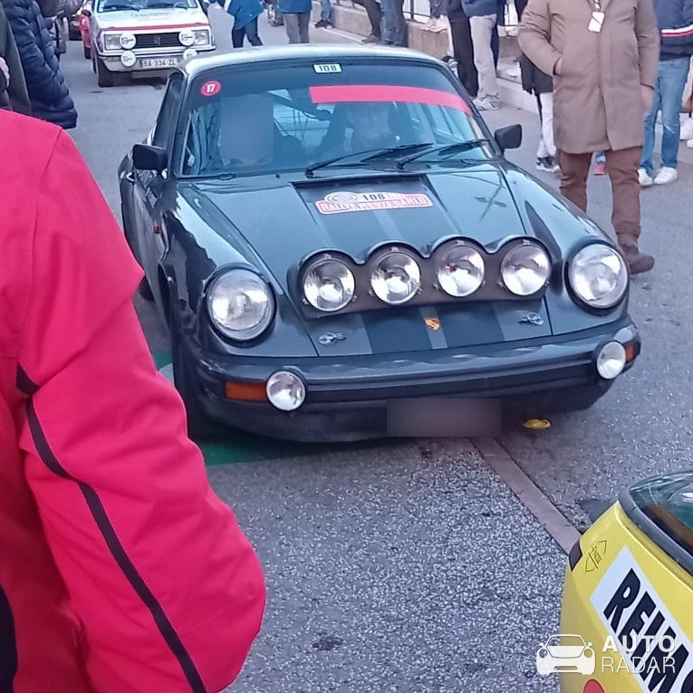 Porsche 911 S spotted in Valence, France