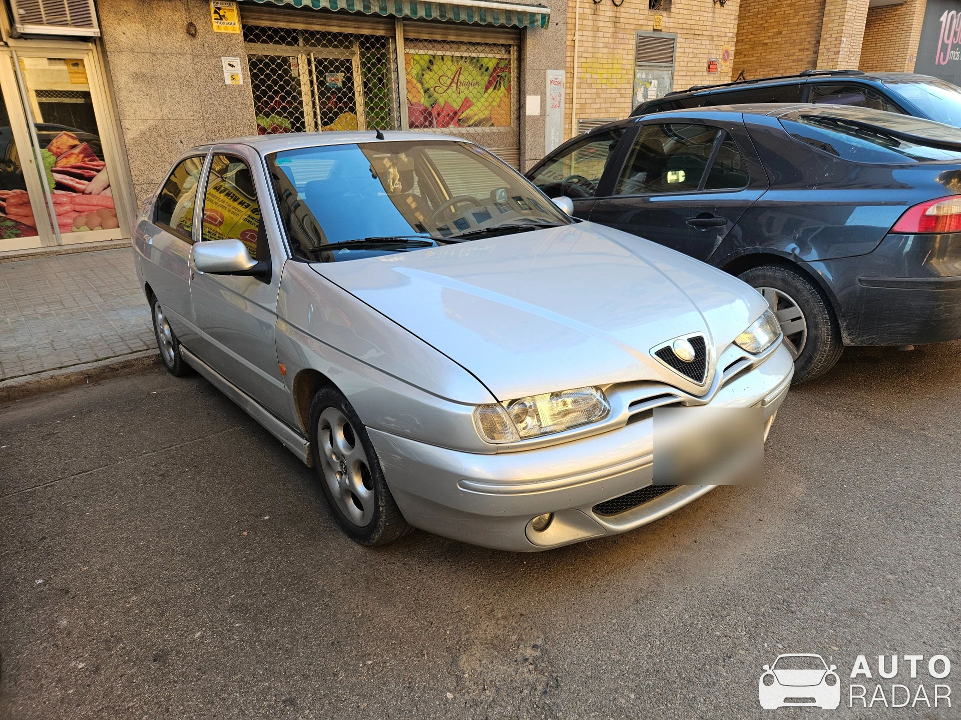 Alfa Romeo 146 spotted in Huesca
