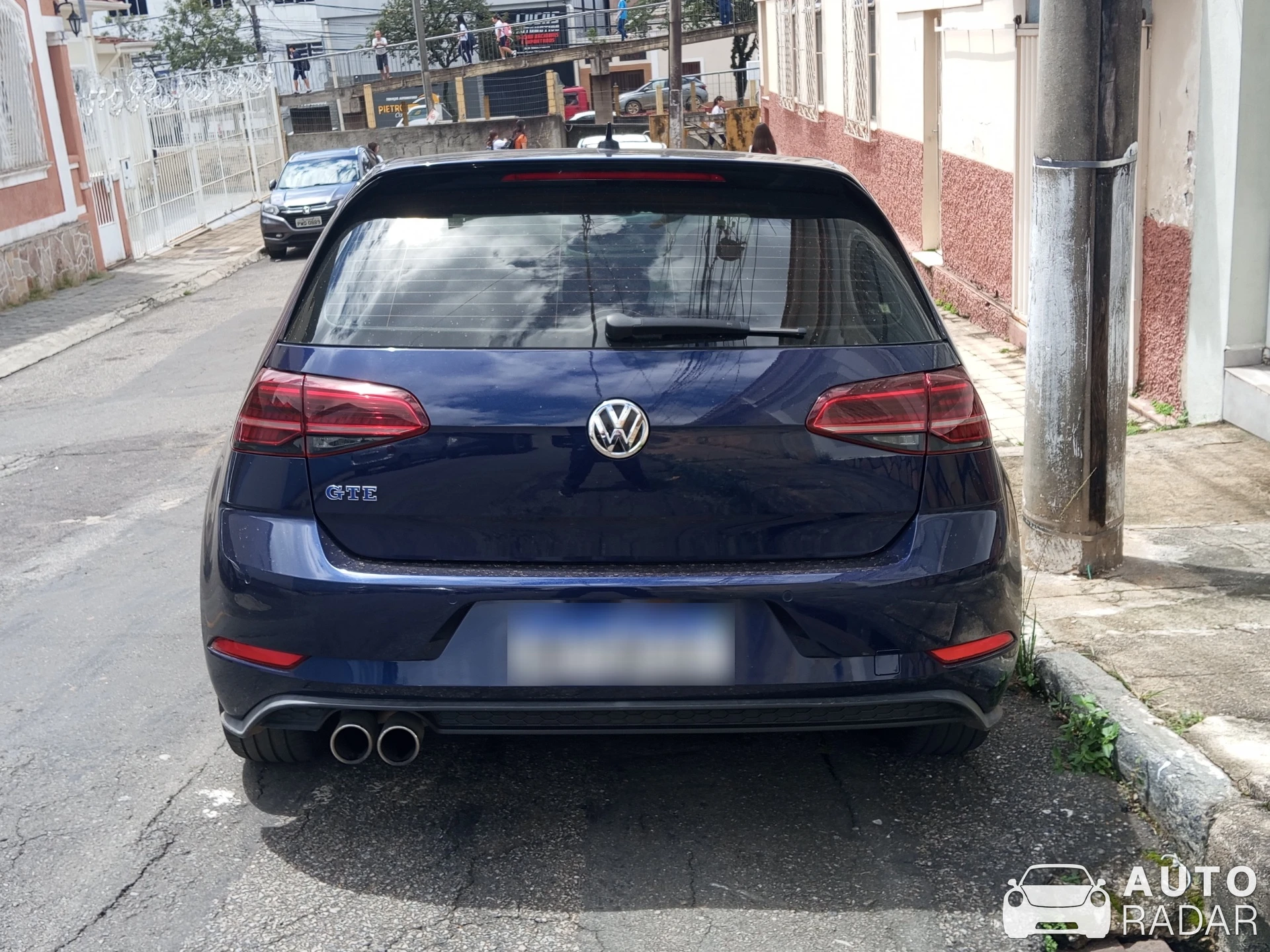 Volkswagen Golf GTE spotted in Juiz de Fora