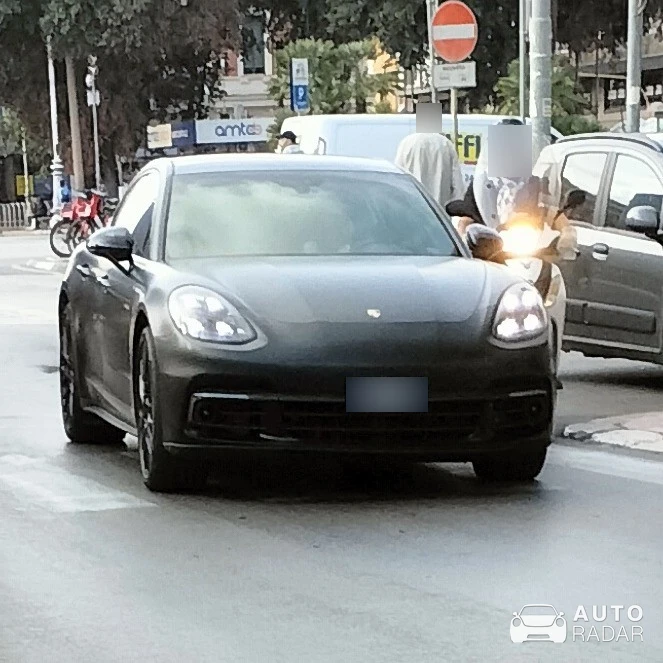 Porsche 970 Panamera S spotted in Bari, Italy