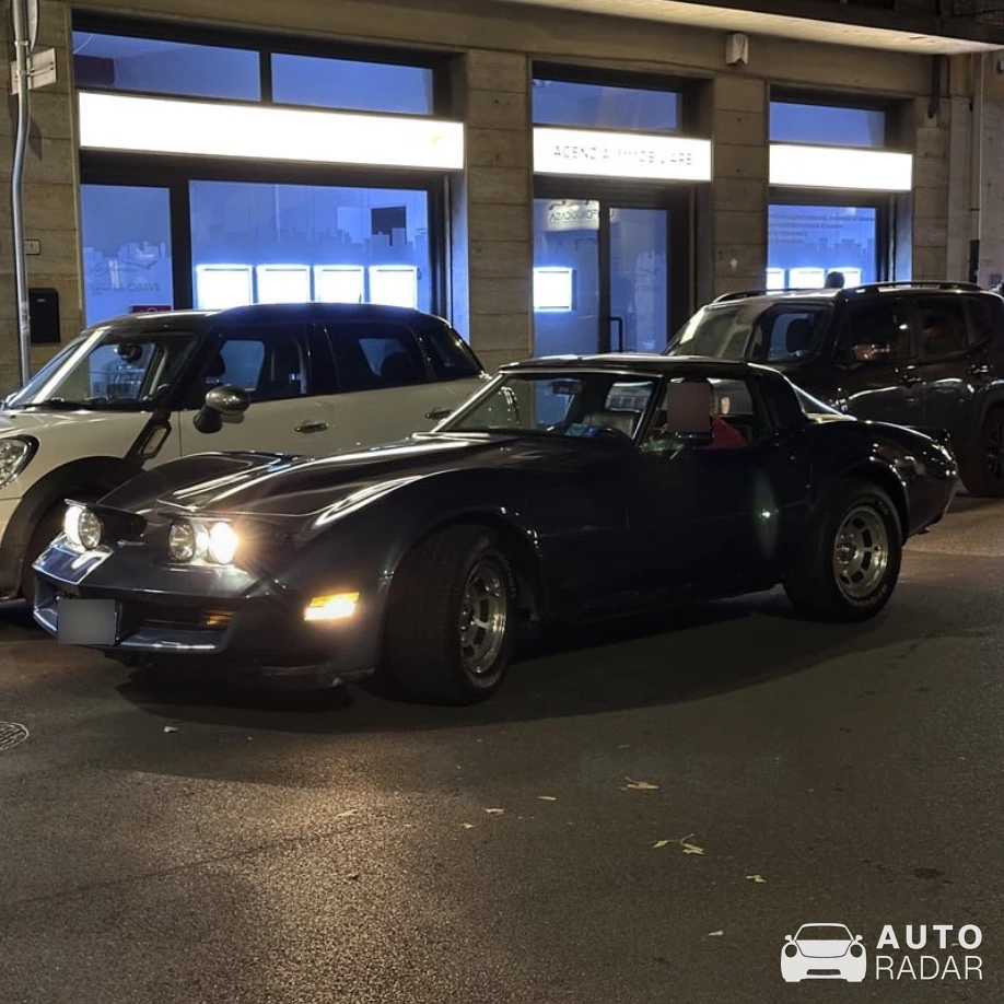 Chevrolet Corvette C3 spotted in Şişli, Türkiye