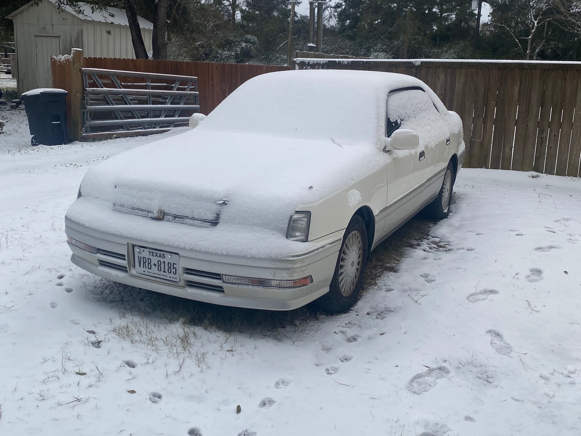 Toyota Crown Royal Saloon
