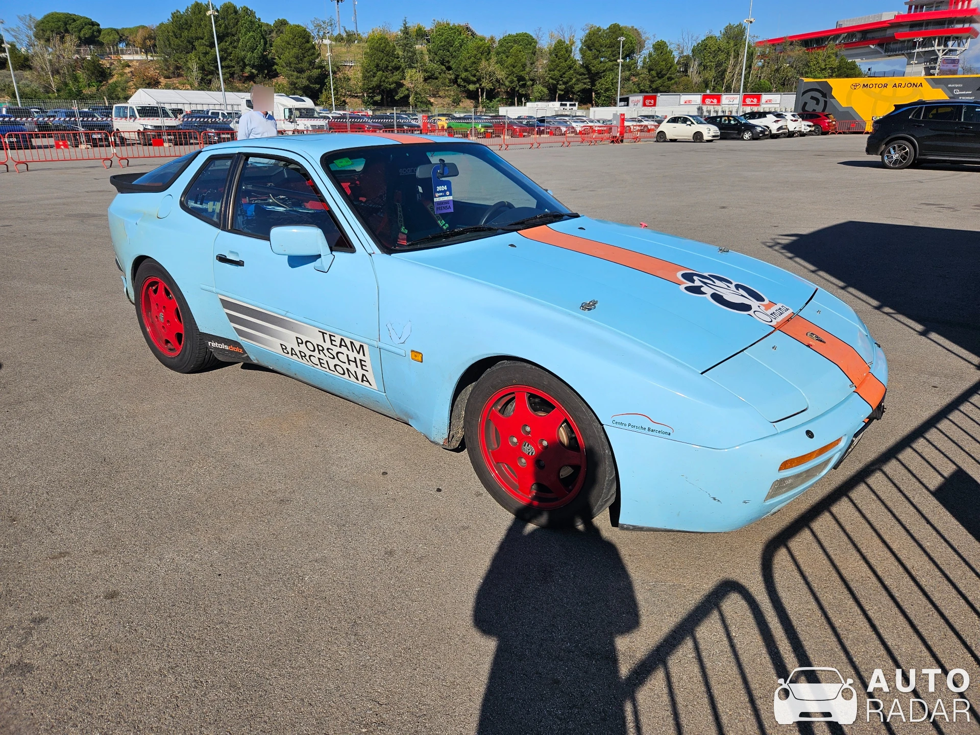 Porsche 944 spotted in Montmeló, España