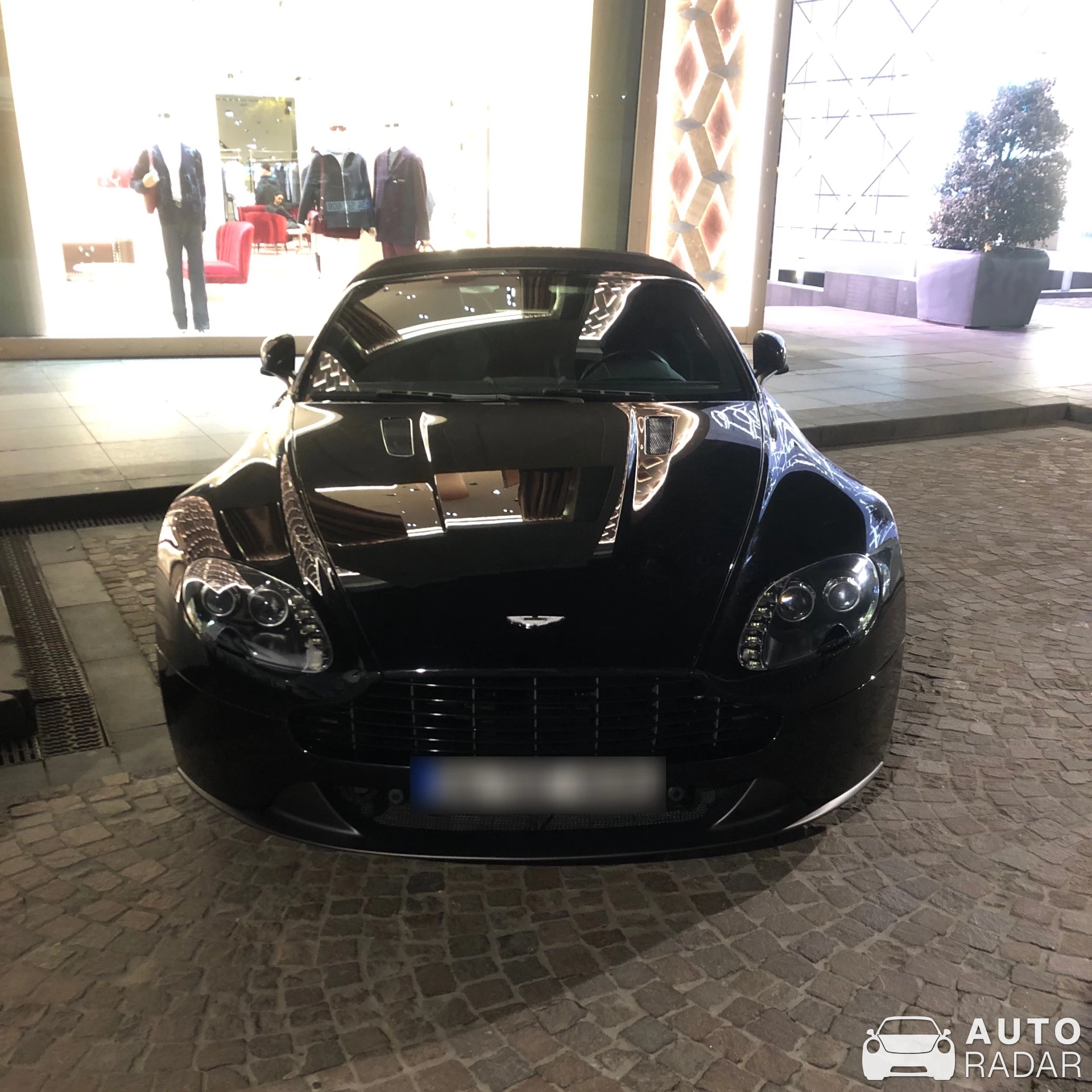 Aston Martin V8 Vantage Roadster spotted in Sarıyer, Türkiye