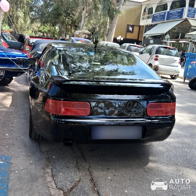 Porsche 968 spotted in Glyfada, Greece