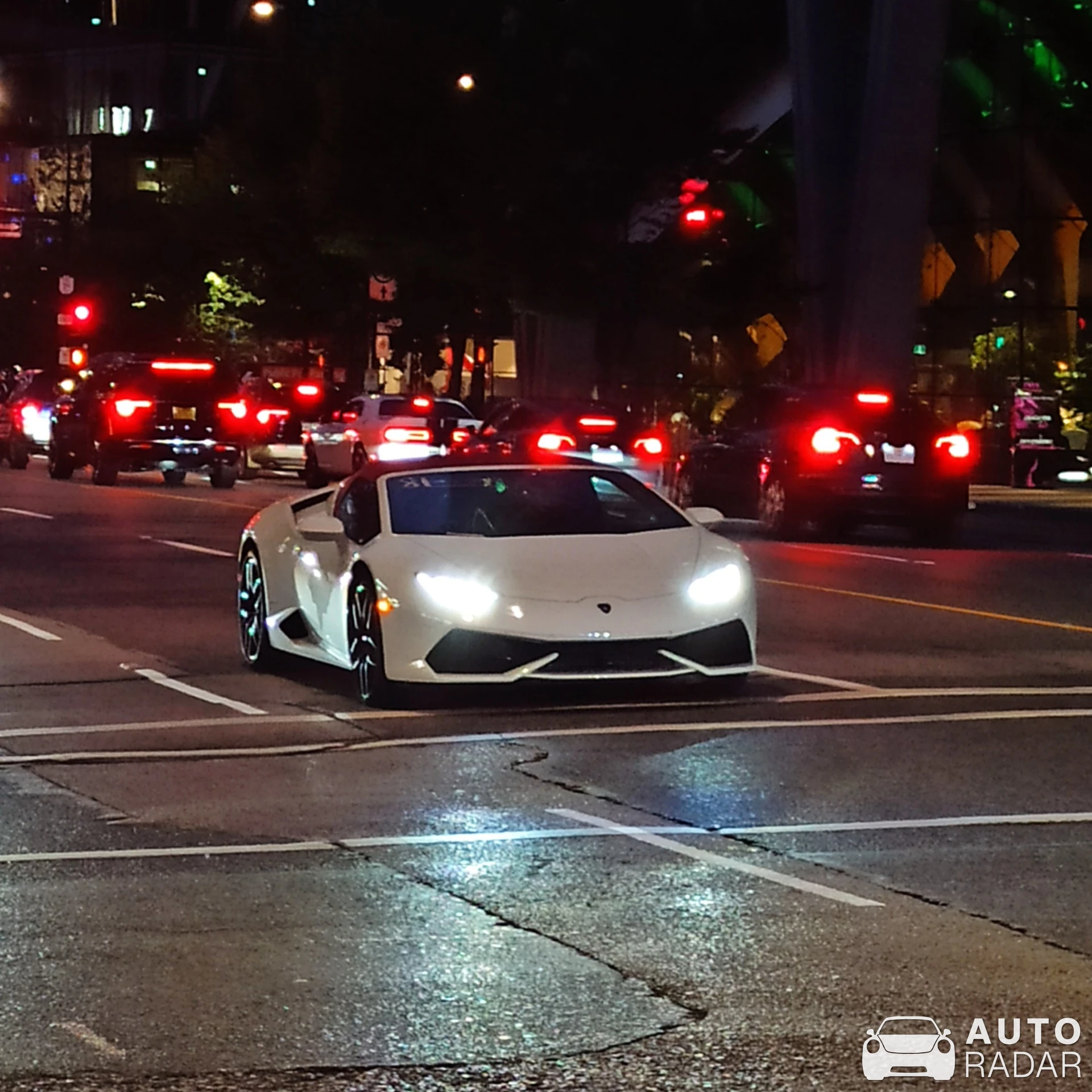 Lamborghini Huracán LP610-4 Spyder spotted in Vancouver, Canada