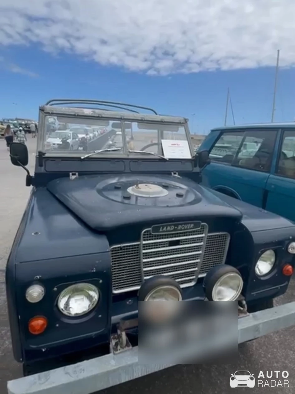 Land Rover Range Rover Series 1 spotted in Funchal