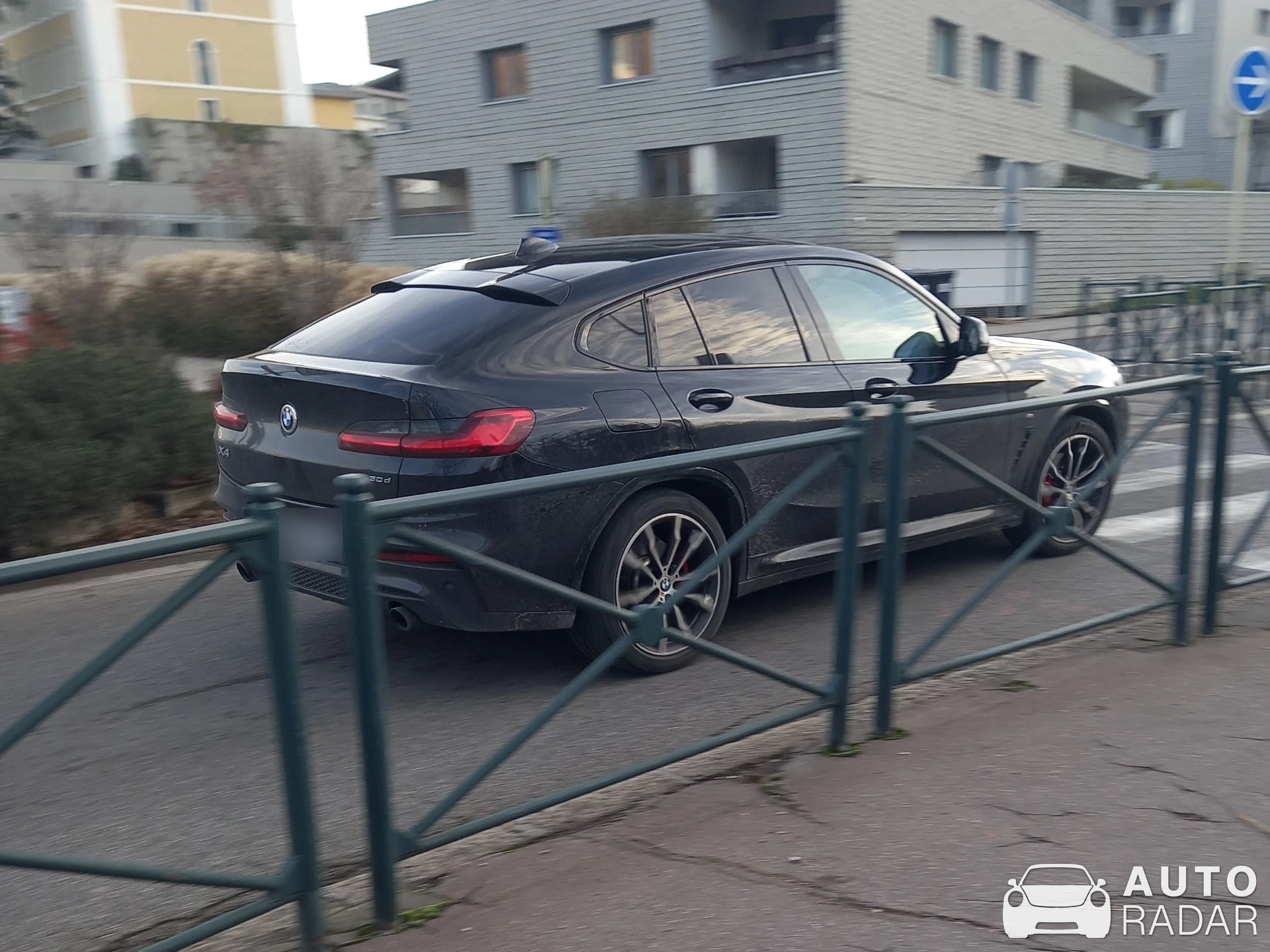 BMW X4 M35i F26 spotted in Annecy, France