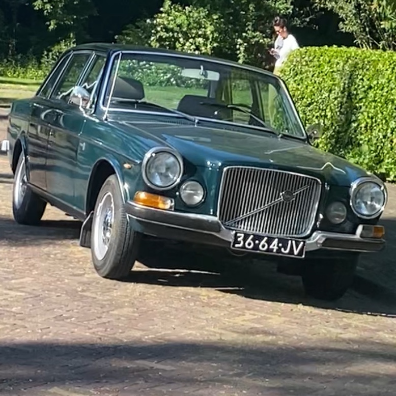 Volvo 164