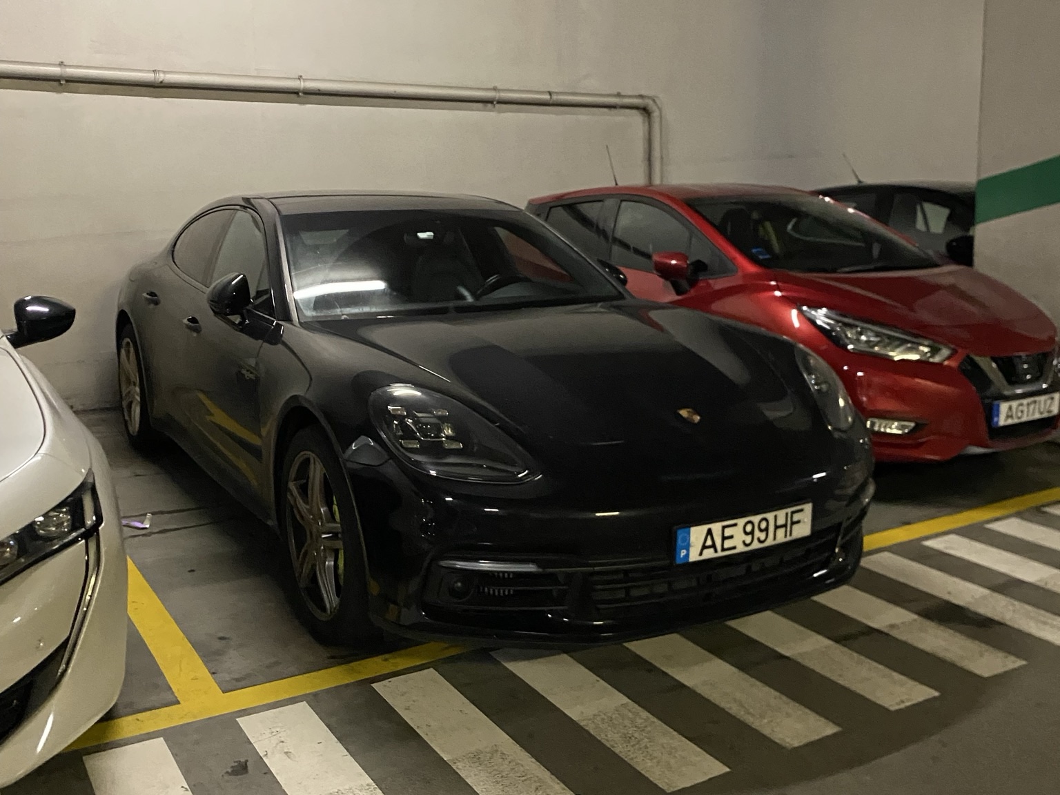 Porsche 971 Panamera 4 E-Hybrid