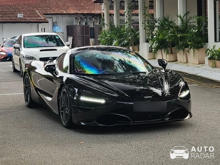 McLaren 720S spotted in Singapore, Singapore