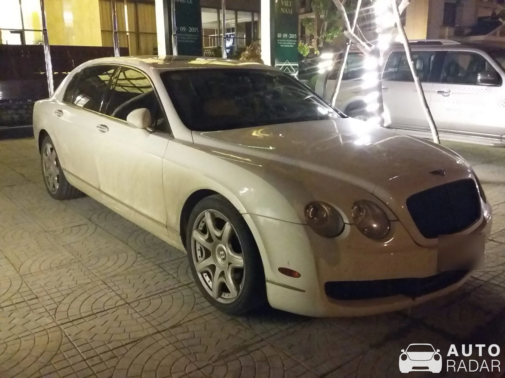 Bentley Continental Flying Spur spotted in Đồng Hới