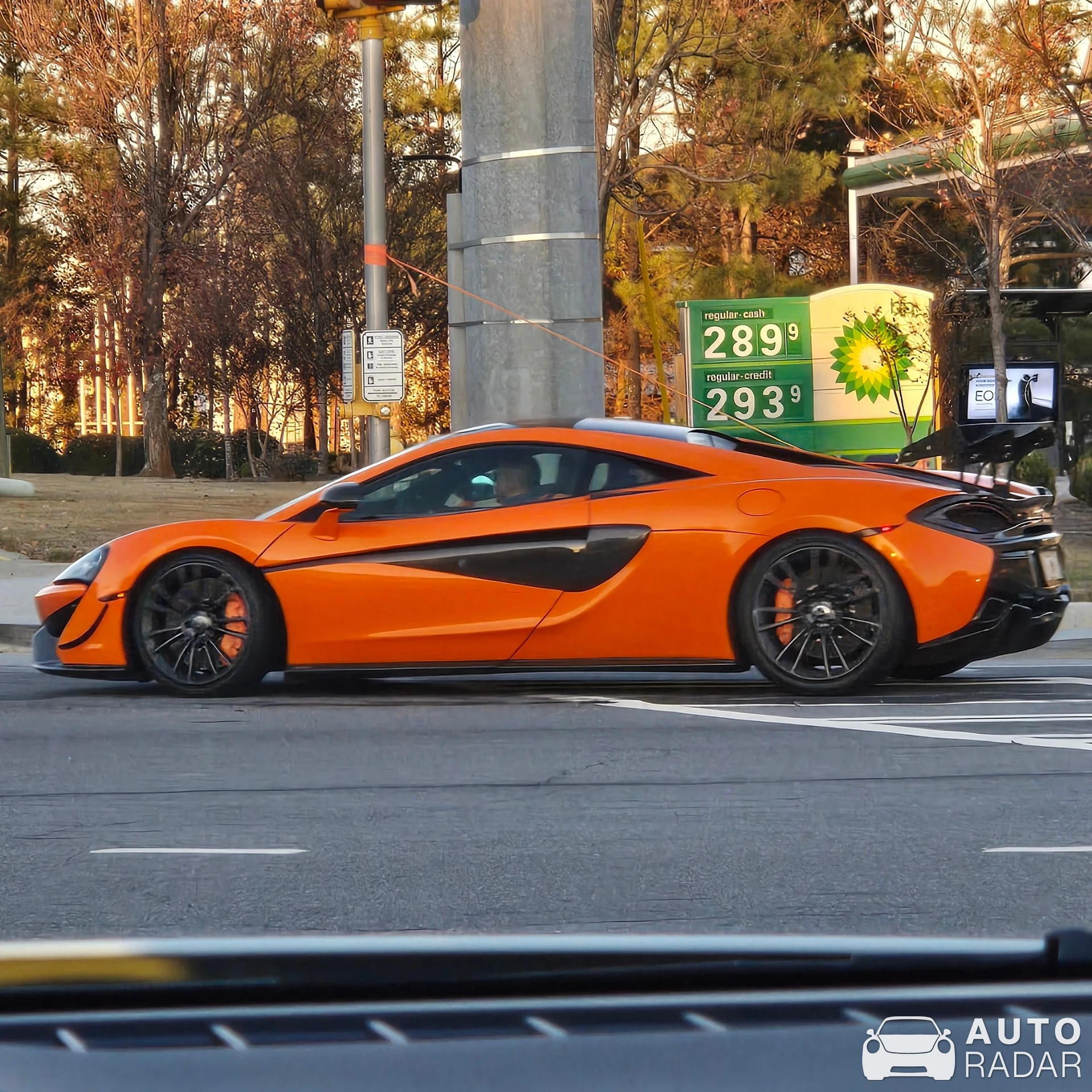 McLaren 540C spotted in Duluth, United States