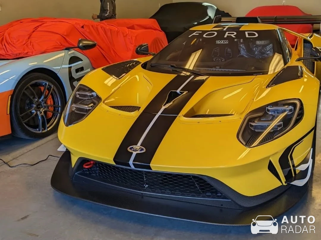 Ford GT MkII spotted in Pahrump