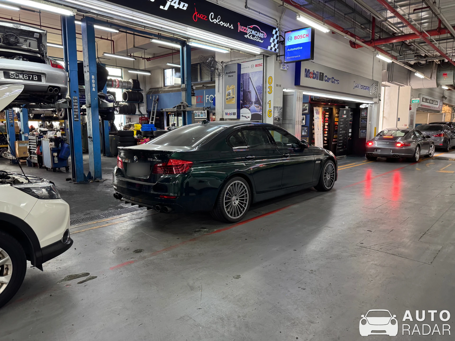 Alpina B5 BiTurbo 50 Anniversary Edition spotted in Singapore