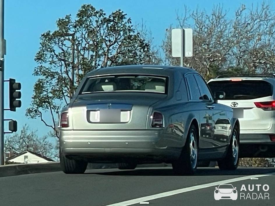 Rolls-Royce Phantom VIII spotted in Torrance, United States