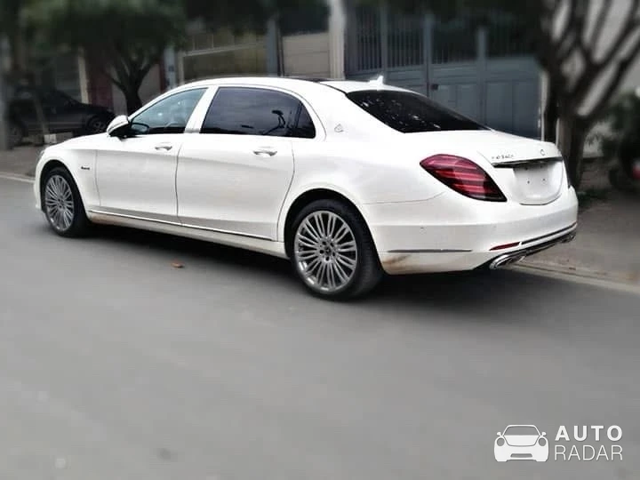 Mercedes-Maybach S 560 spotted in Thành phố Lào Cai