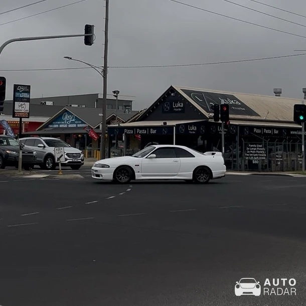 Nissan Skyline R33 spotted in Leopold, Australia