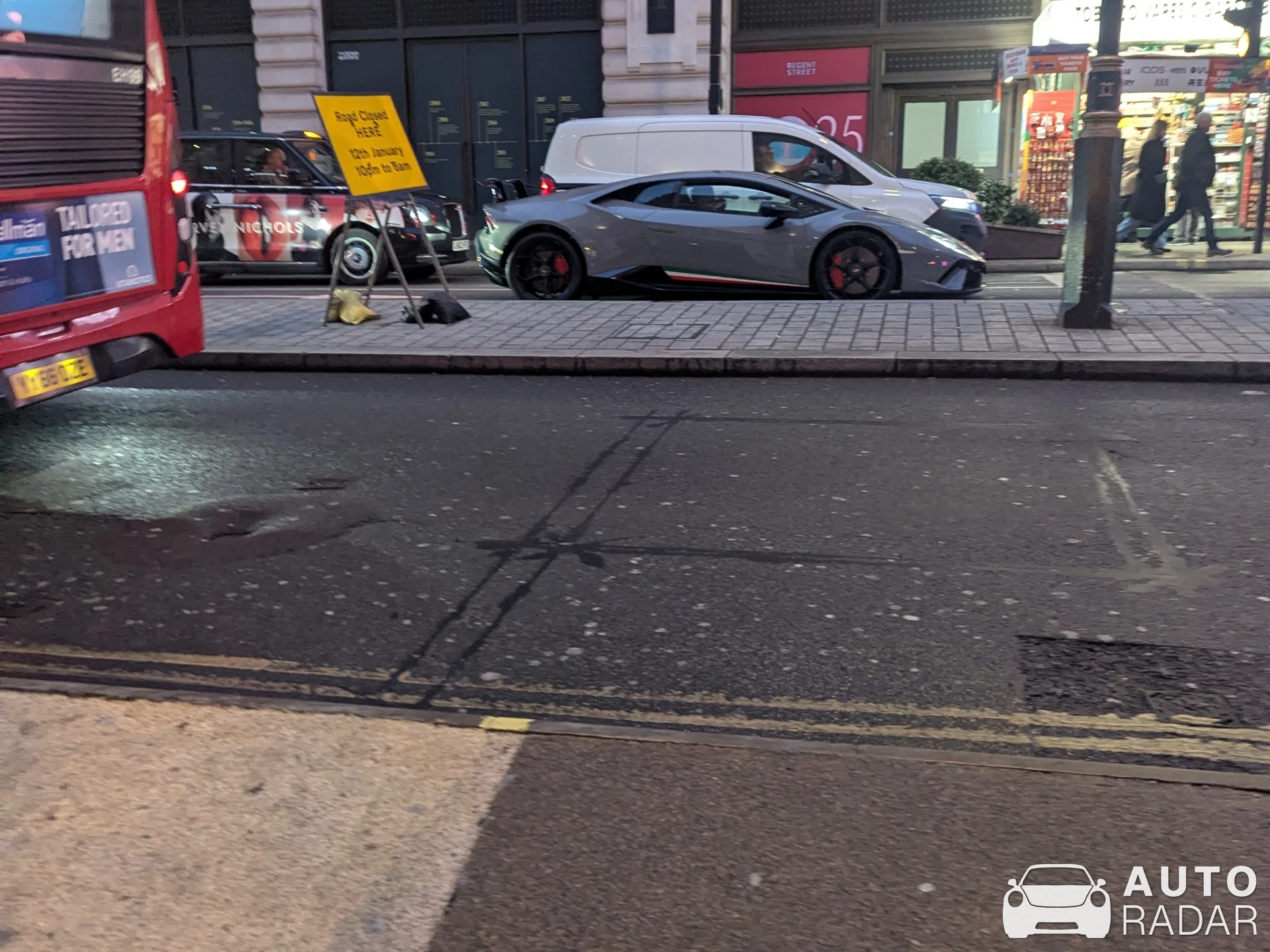 Lamborghini Huracán LP640-4 Performante spotted in London, United Kingdom