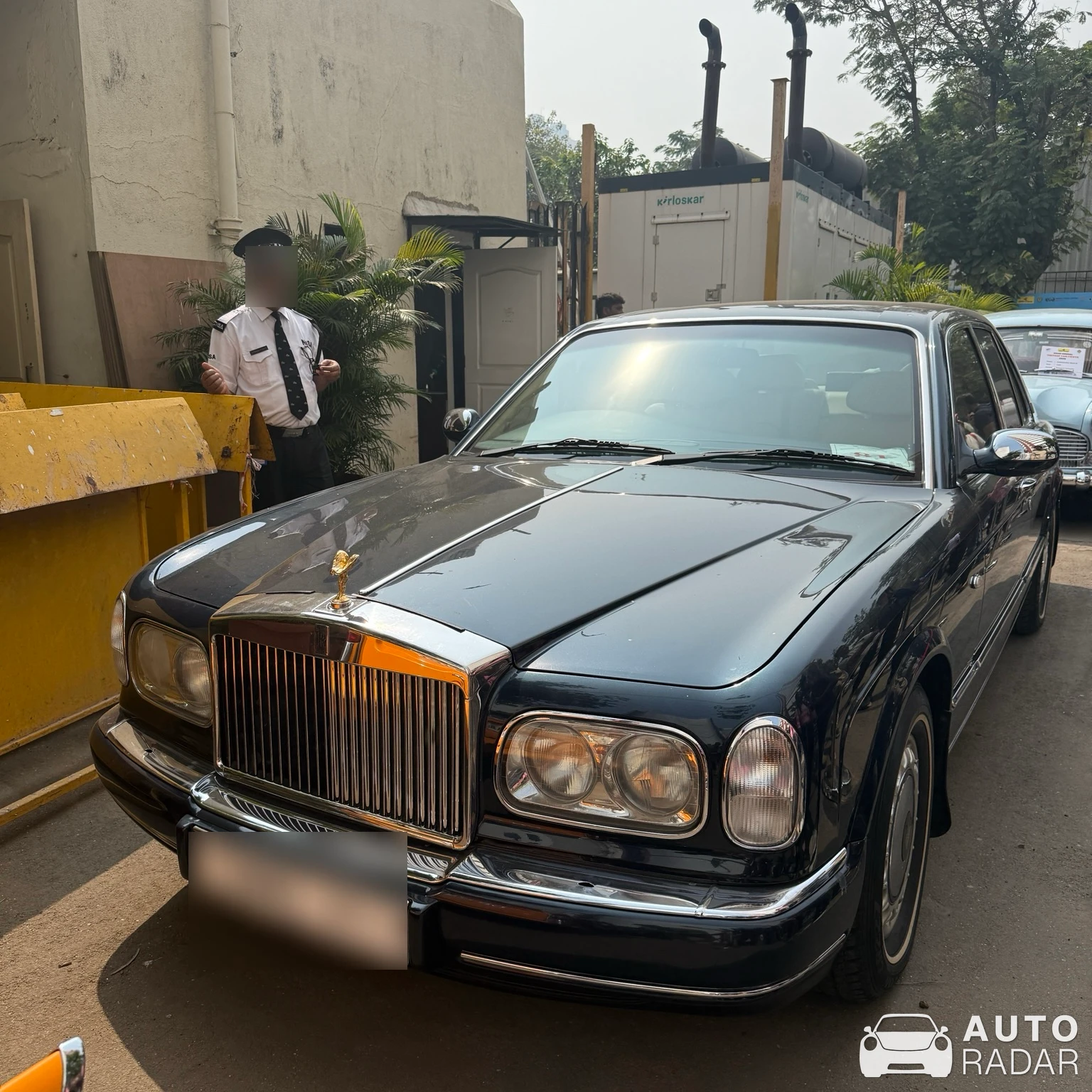 Rolls-Royce Silver Seraph spotted in Mumbai, India
