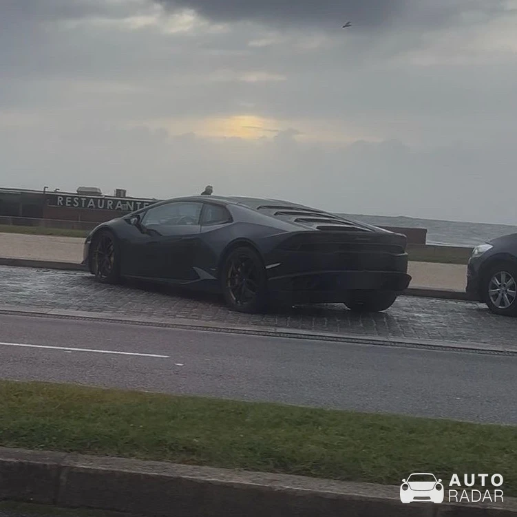 Lamborghini Huracán LP610-4 spotted in Leça da Palmeira, Portugal