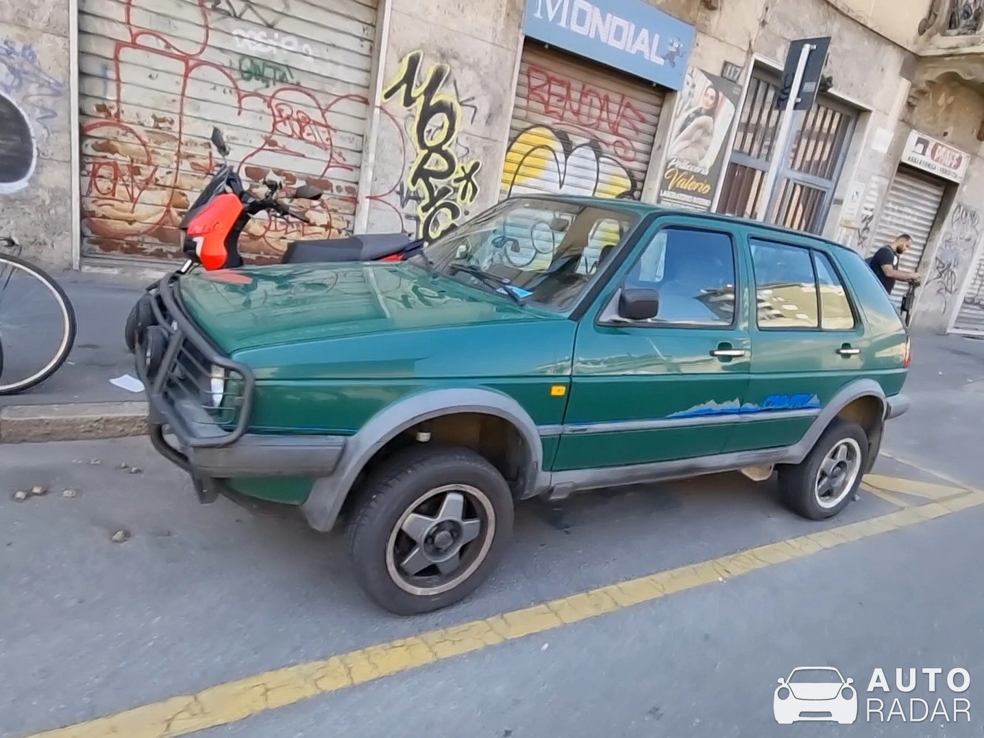 Volkswagen Golf Country MkII spotted in Milano, Italy