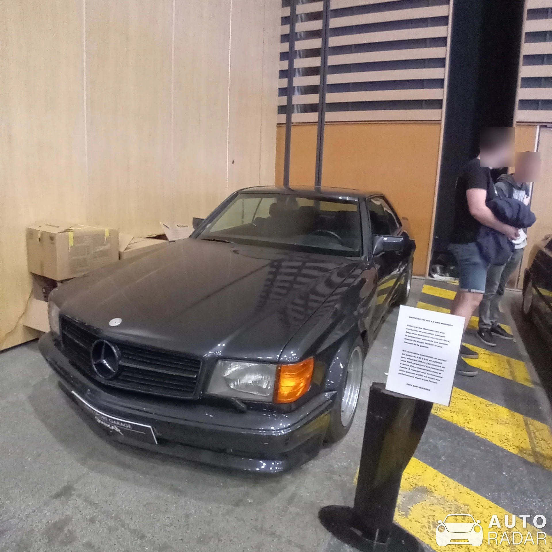 Mercedes-Benz 560 SEC spotted in Lyon, France