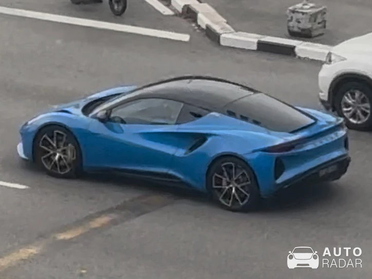 Lotus Emira I4 spotted in Singapore, Singapore