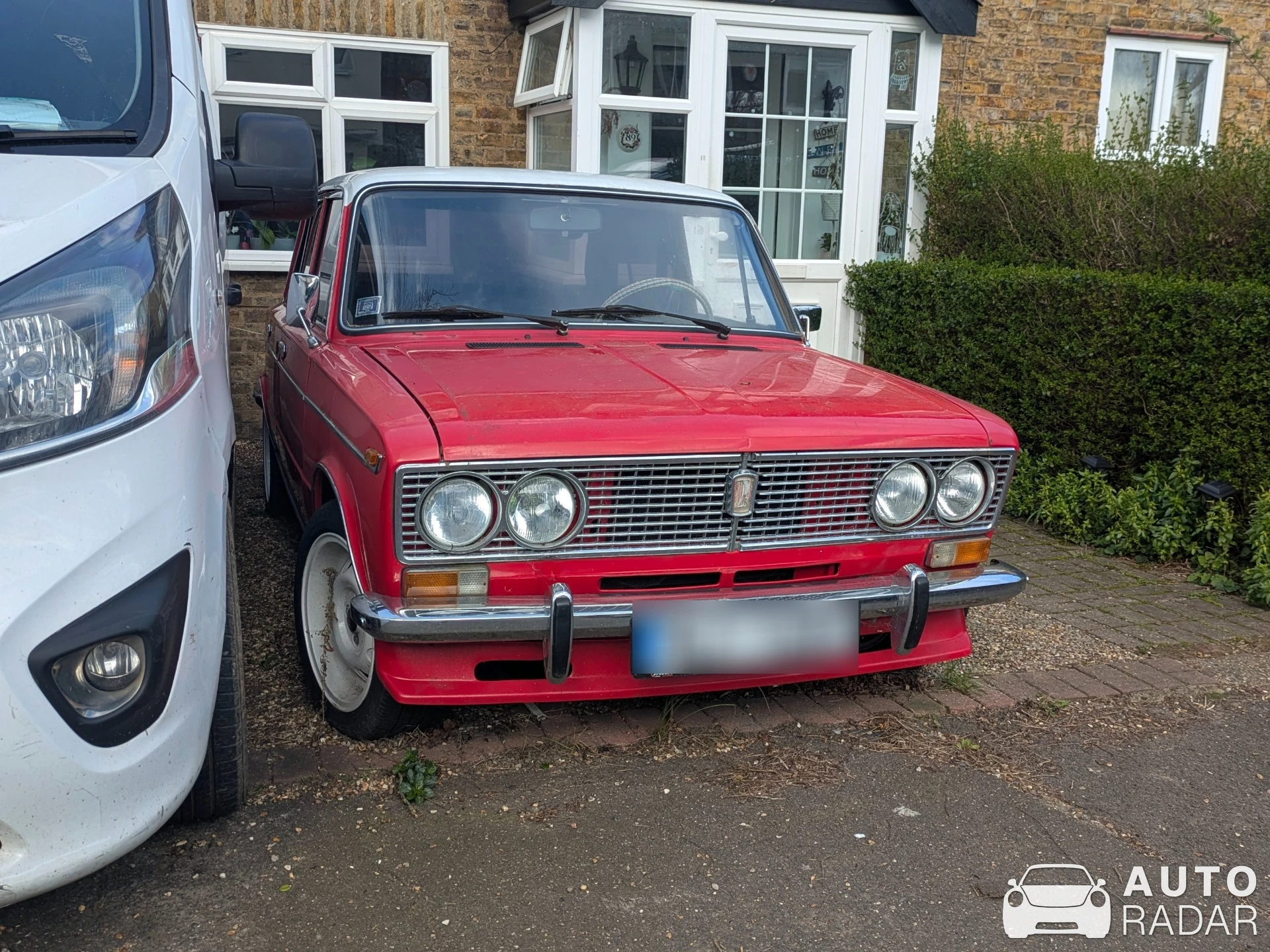 Lada 2103/2106 spotted in London