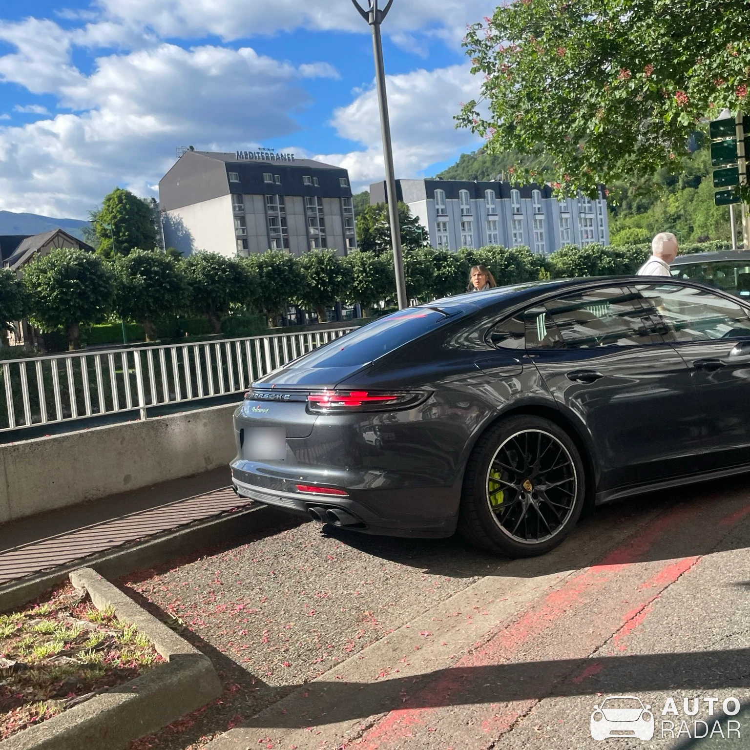 Porsche 971 Panamera 4 E-Hybrid Sport Turismo spotted in Tarbes