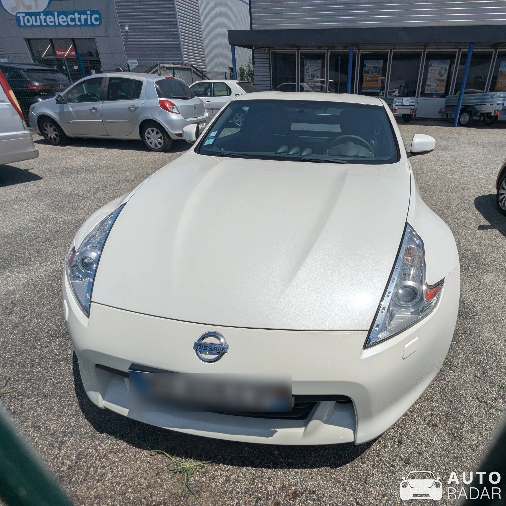 Nissan 370Z spotted in Tarbes