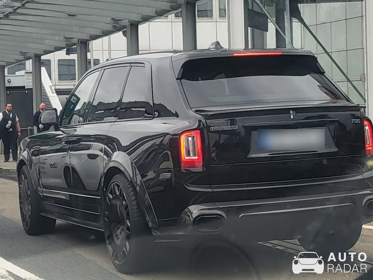 Rolls-Royce Brabus 700 spotted in Düsseldorf