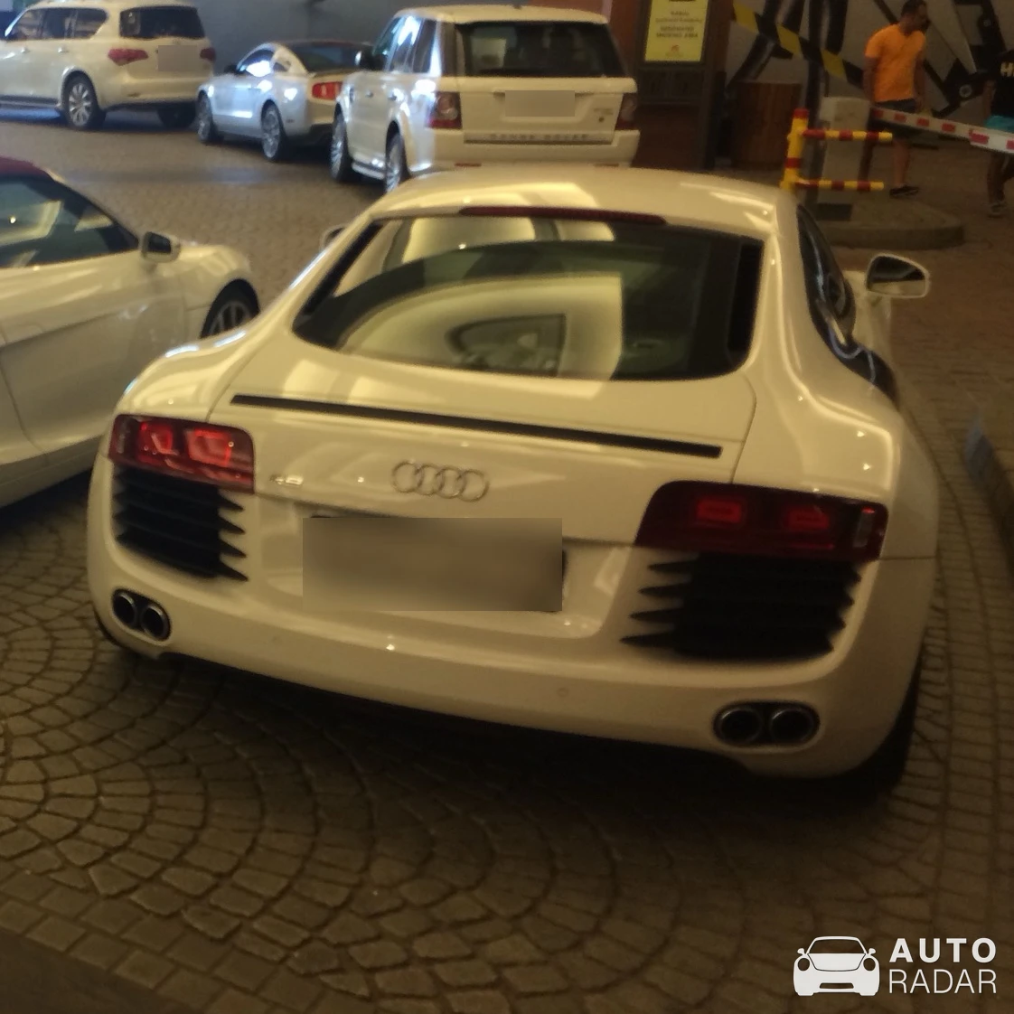 Audi R8 V8 Type 42 spotted in Dubai, Verenigde Arabische Emiraten
